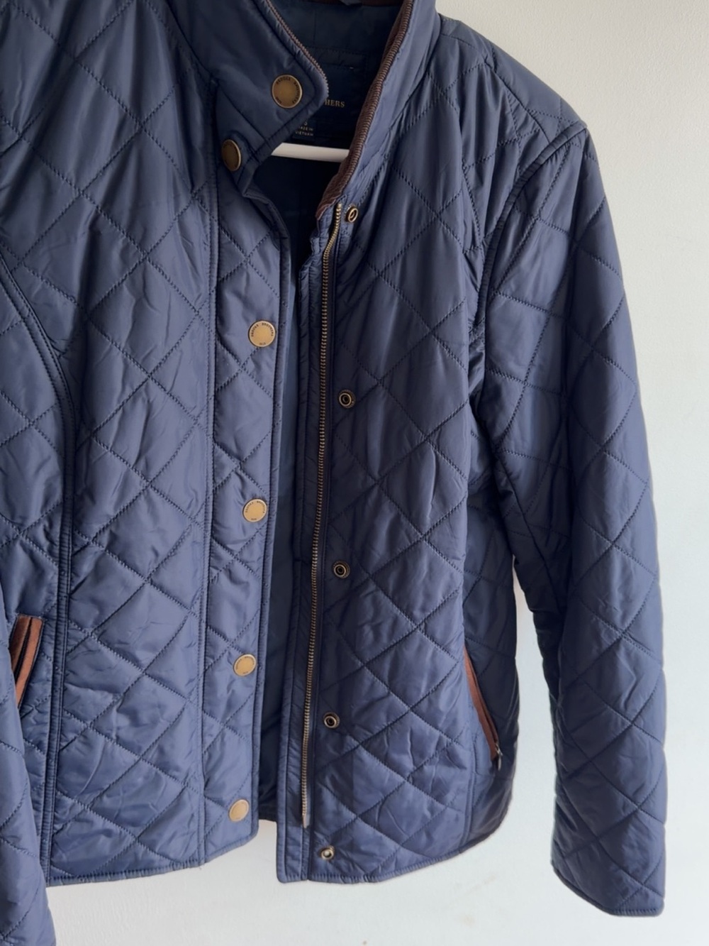 Brooks Brothers Navy Quilted Lightweight Jacket with Brown Trim